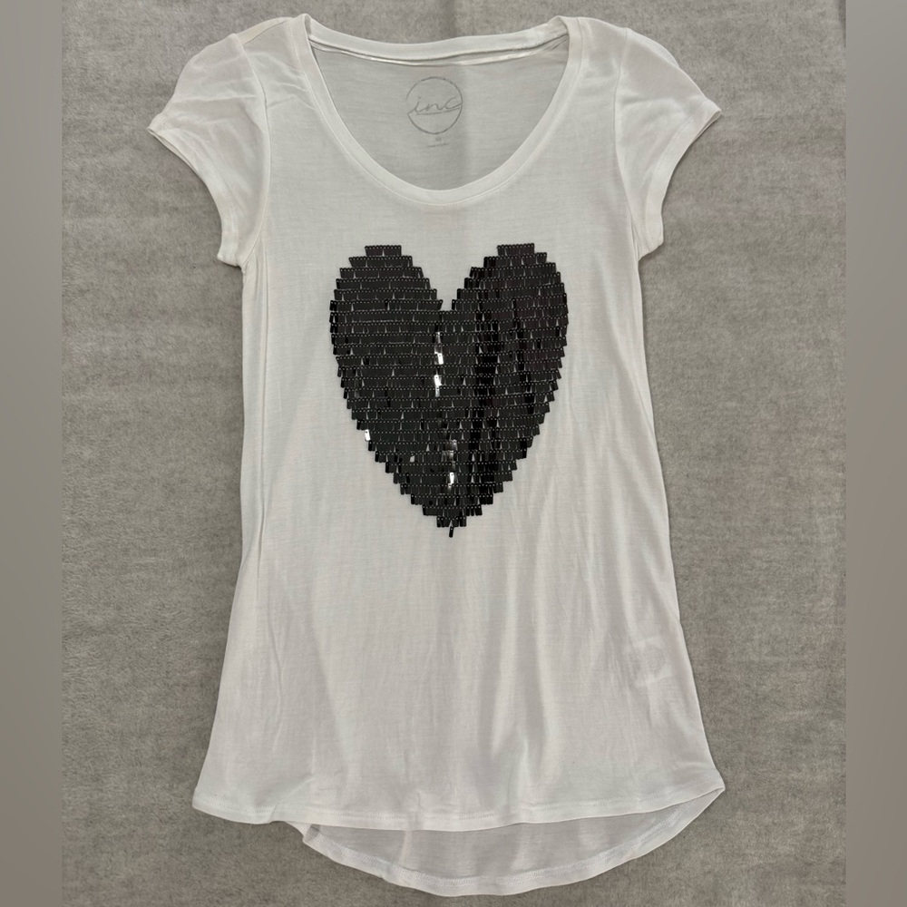 INC heart top
